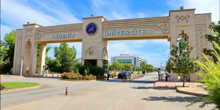 akdeniz-universitesinde-atama-tartismasi-egitim-isten-liyakat-vurgusu-ZxxDLTiR