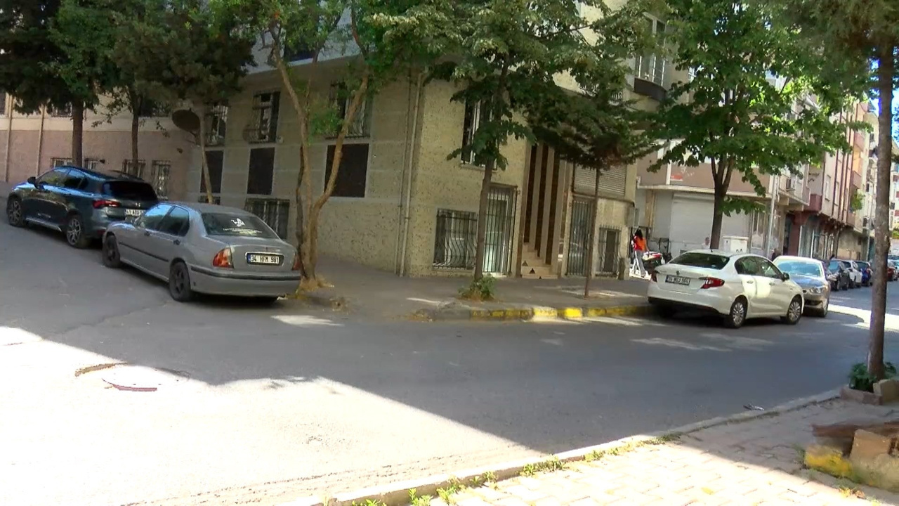 İstanbul’da akılalmaz soygun: Lastiklerini patlatıp kafasına silah dayadılar!