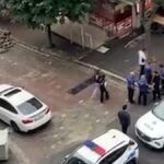 Kavgada esnaftan bicak istedi alamayinca bakin ne yapti Oc5fKDwe